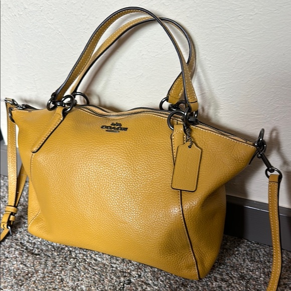 Coach Yellow Leather Women's Bag - Picture 9 of 15